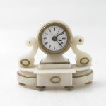 686 7273 TABLE CLOCK